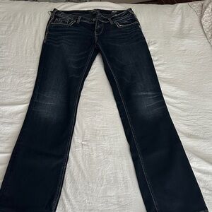 Silver Jeans Women's Dark Blue Boot Cut Jeans brand new never worn